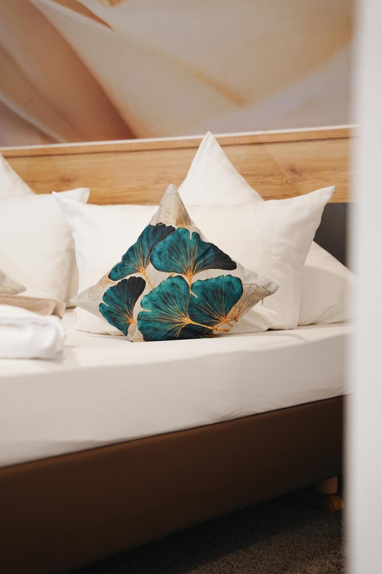 Outlet Hotel Metzingen  Ngoại thất bức ảnh