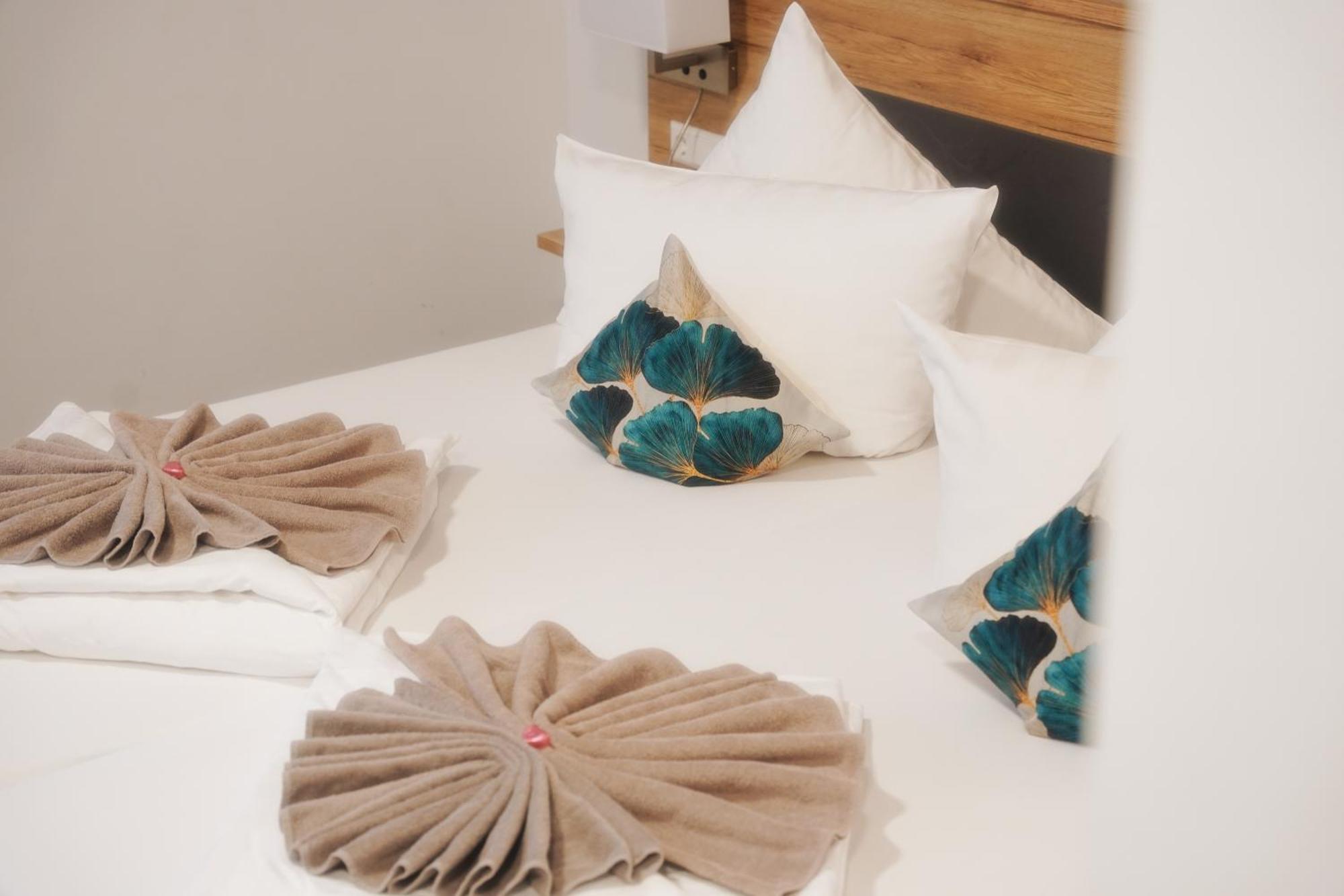 Outlet Hotel Metzingen  Ngoại thất bức ảnh