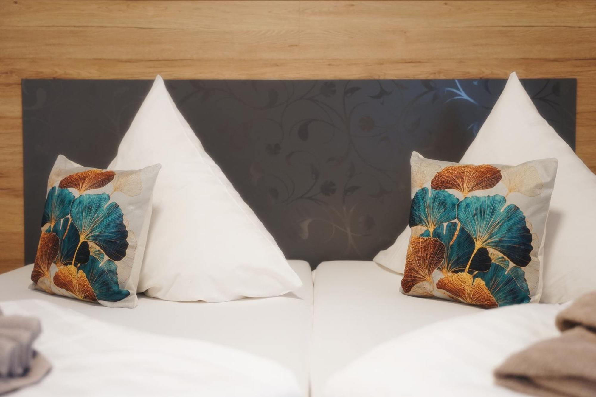 Outlet Hotel Metzingen  Ngoại thất bức ảnh