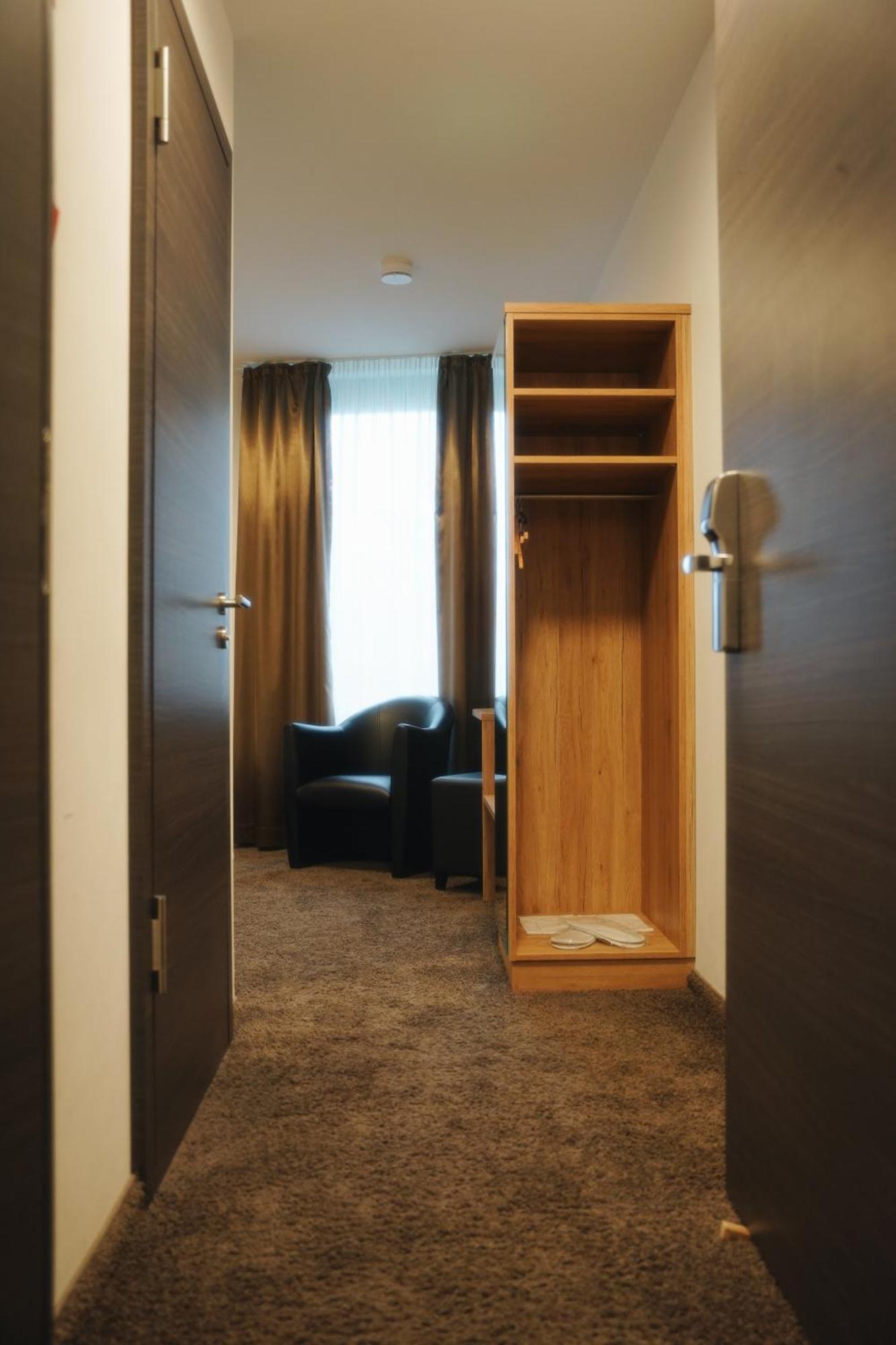 Outlet Hotel Metzingen  Ngoại thất bức ảnh